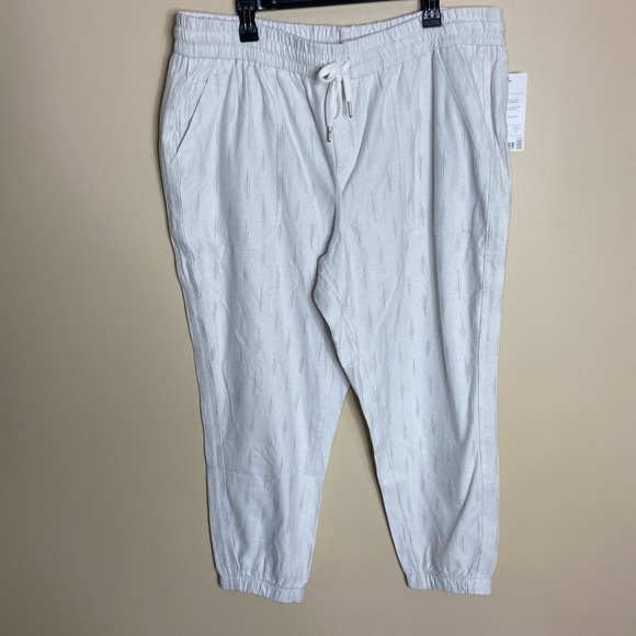 NWT Athleta Farallon Printed Jogger in Spliced Magic Veil Grey size 20 - Picture 4 of 9